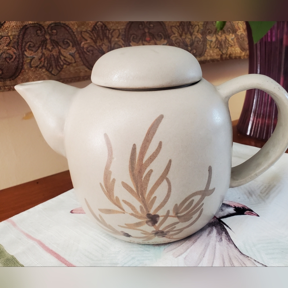 Vintage Elegant Cream Teapot with Artistic Design, Rosemary , Made In USA,